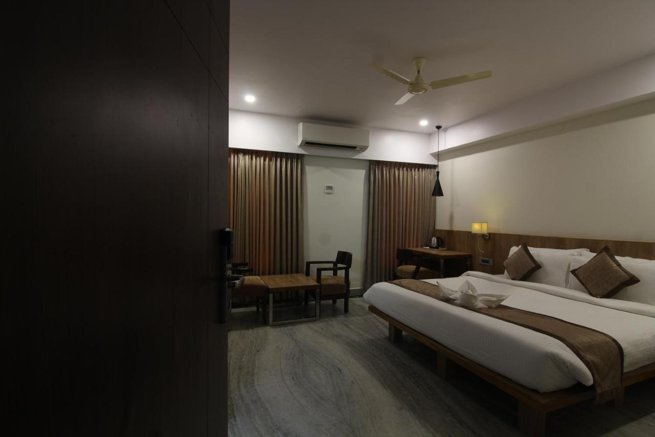 Treebo Seaesta Rk Beach Visakhapatnam Dış mekan fotoğraf