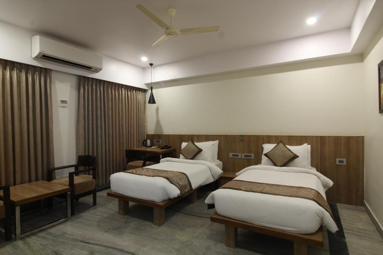 Treebo Seaesta Rk Beach Visakhapatnam Dış mekan fotoğraf